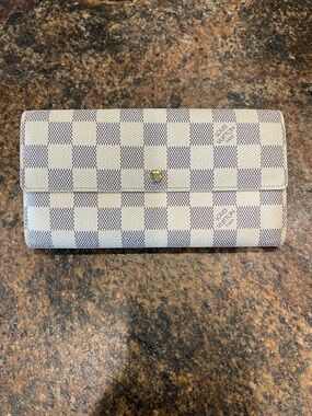 Louis Vuitton Damier Azur Sarah Wallet